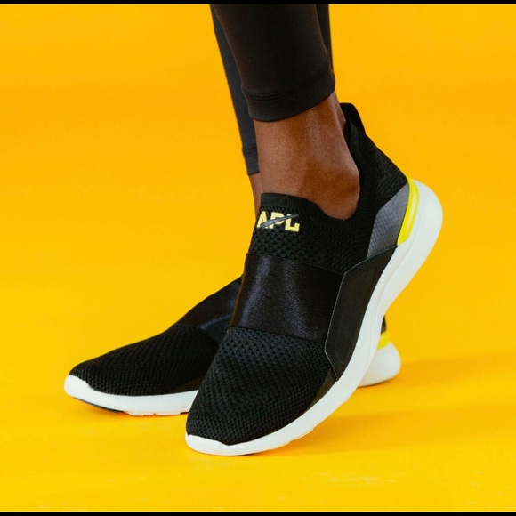 running shoes slightly too big